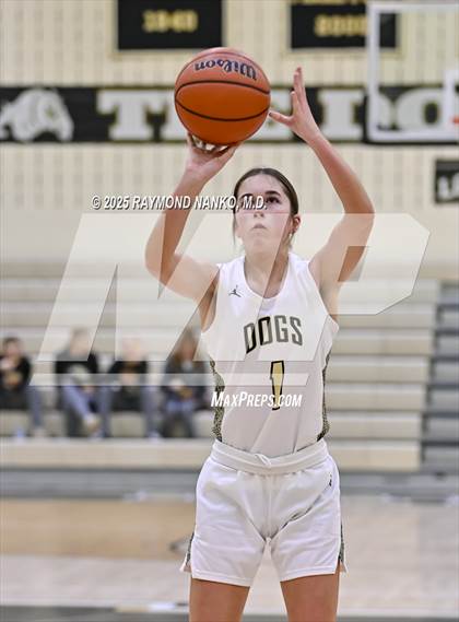 Thumbnail 3 in Pendleton Heights @ Lapel photogallery.