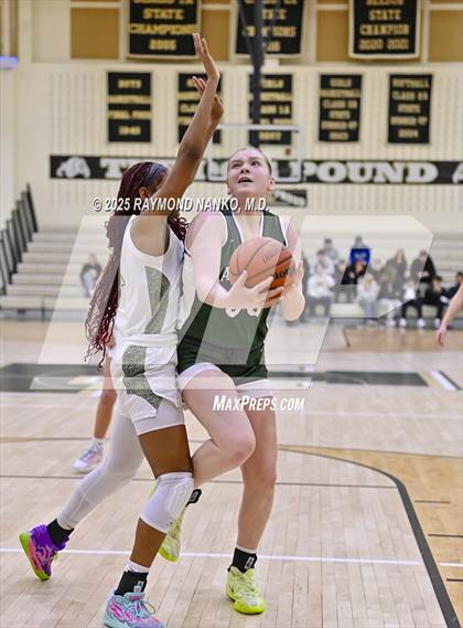 Thumbnail 1 in Pendleton Heights @ Lapel photogallery.