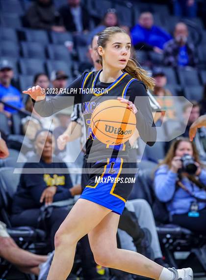Thumbnail 3 in Lincoln vs. Vanden (CIF SJS D3 Final) photogallery.
