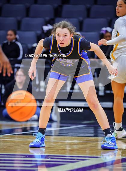 Thumbnail 2 in Lincoln vs. Vanden (CIF SJS D3 Final) photogallery.