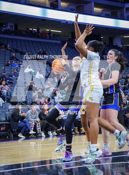 Thumbnail 1 in Lincoln vs. Vanden (CIF SJS D3 Final) photogallery.