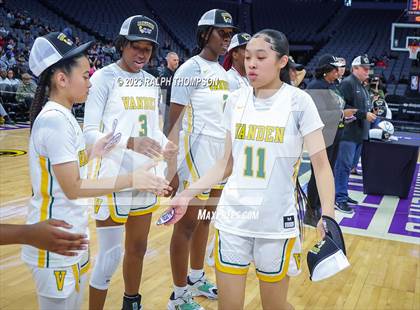 Thumbnail 3 in Lincoln vs. Vanden (CIF SJS D3 Final) photogallery.