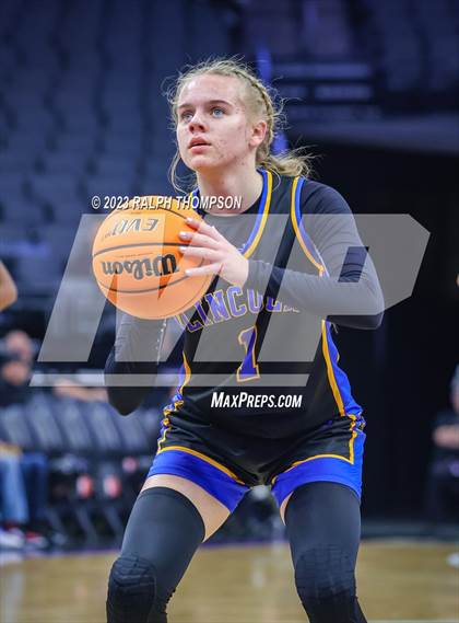 Thumbnail 3 in Lincoln vs. Vanden (CIF SJS D3 Final) photogallery.