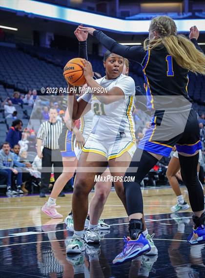 Thumbnail 1 in Lincoln vs. Vanden (CIF SJS D3 Final) photogallery.