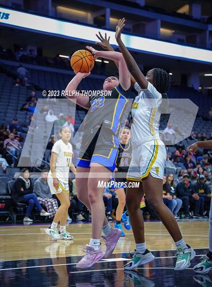 Thumbnail 1 in Lincoln vs. Vanden (CIF SJS D3 Final) photogallery.