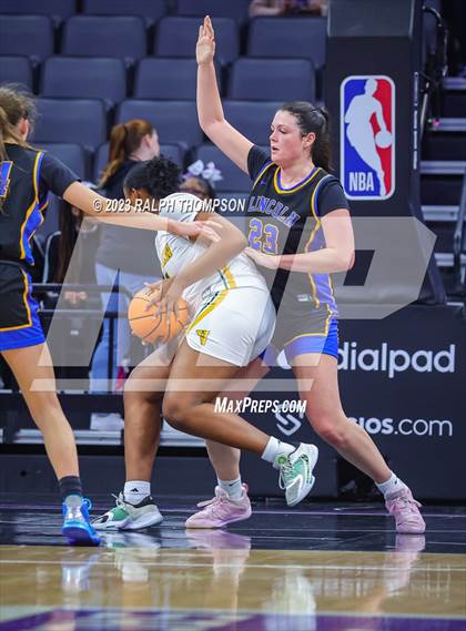 Thumbnail 1 in Lincoln vs. Vanden (CIF SJS D3 Final) photogallery.