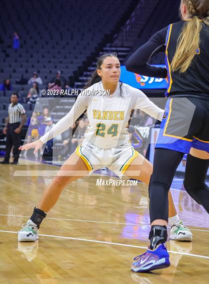 Thumbnail 3 in Lincoln vs. Vanden (CIF SJS D3 Final) photogallery.