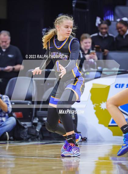 Thumbnail 2 in Lincoln vs. Vanden (CIF SJS D3 Final) photogallery.