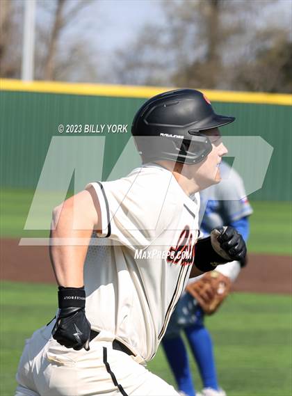 Thumbnail 3 in Grand Saline vs Hooks photogallery.