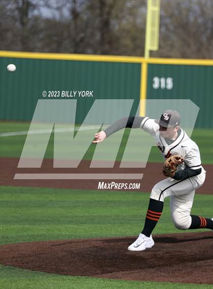 Thumbnail 3 in Grand Saline vs Hooks photogallery.
