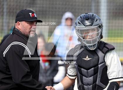 Thumbnail 3 in Grand Saline vs Hooks photogallery.