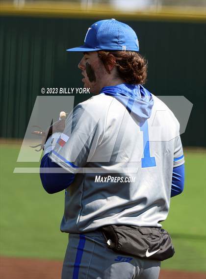 Thumbnail 1 in Grand Saline vs Hooks photogallery.