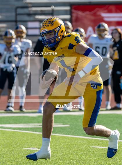 Thumbnail 2 in Summit Academy vs. San Juan (UHSAA 2A Semifinal) photogallery.