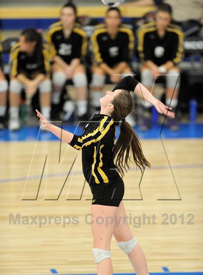 Thumbnail 1 in La Salle vs. El Dorado (CIF SS D1A Final) photogallery.