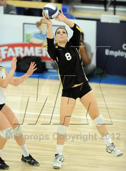 Thumbnail 2 in La Salle vs. El Dorado (CIF SS D1A Final) photogallery.