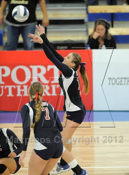 Thumbnail 3 in La Salle vs. El Dorado (CIF SS D1A Final) photogallery.
