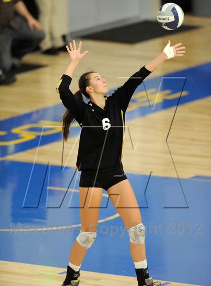 Thumbnail 3 in La Salle vs. El Dorado (CIF SS D1A Final) photogallery.