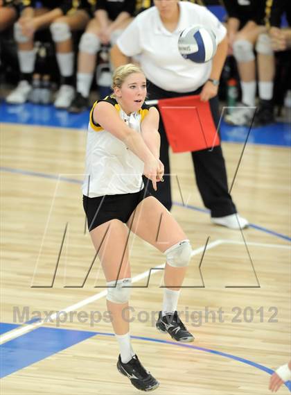 Thumbnail 3 in La Salle vs. El Dorado (CIF SS D1A Final) photogallery.