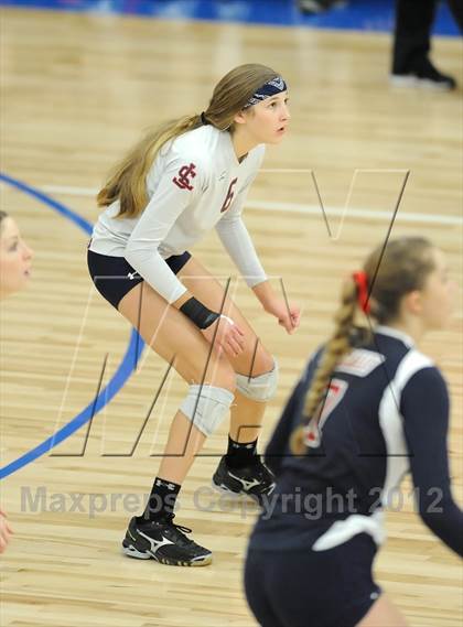 Thumbnail 2 in La Salle vs. El Dorado (CIF SS D1A Final) photogallery.