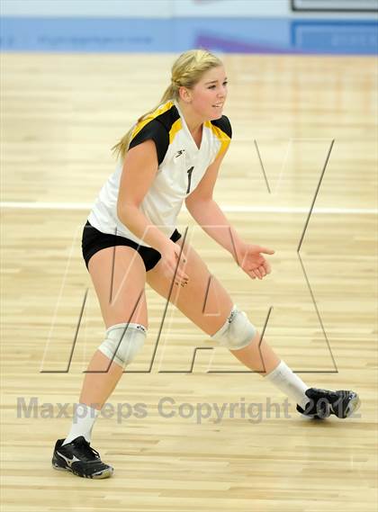 Thumbnail 3 in La Salle vs. El Dorado (CIF SS D1A Final) photogallery.