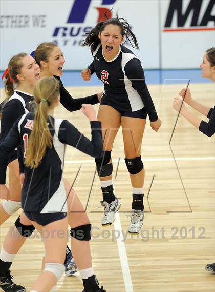 Thumbnail 2 in La Salle vs. El Dorado (CIF SS D1A Final) photogallery.