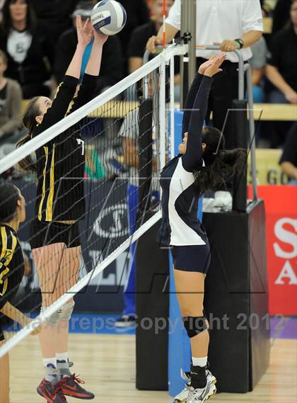 Thumbnail 1 in La Salle vs. El Dorado (CIF SS D1A Final) photogallery.