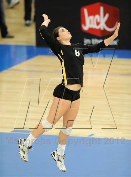 Thumbnail 2 in La Salle vs. El Dorado (CIF SS D1A Final) photogallery.