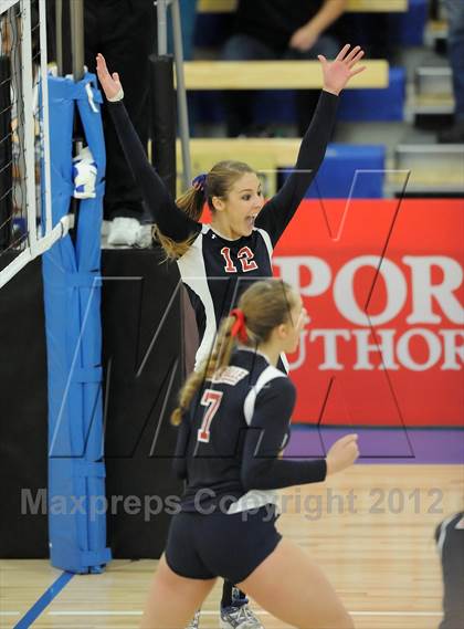 Thumbnail 2 in La Salle vs. El Dorado (CIF SS D1A Final) photogallery.