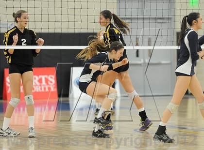 Thumbnail 3 in La Salle vs. El Dorado (CIF SS D1A Final) photogallery.