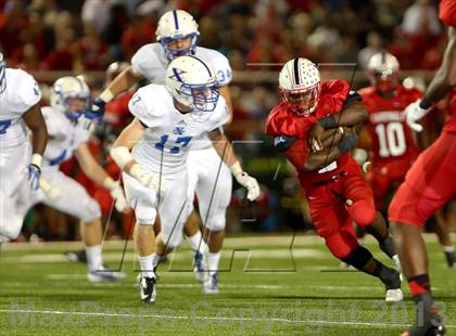 Thumbnail 3 in St. Xavier vs. Colerain photogallery.