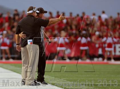 Thumbnail 3 in St. Xavier vs. Colerain photogallery.