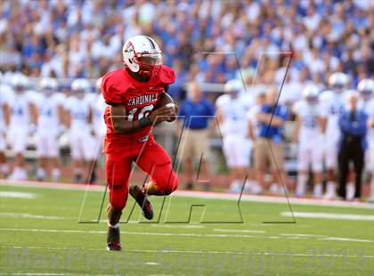 Thumbnail 3 in St. Xavier vs. Colerain photogallery.