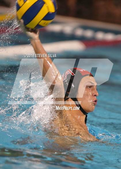 Thumbnail 3 in La Jolla vs. Vista (CIF SoCal Regional D2 Final) photogallery.