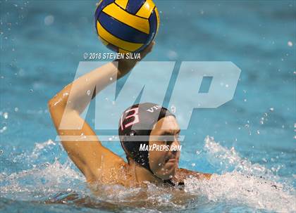 Thumbnail 3 in La Jolla vs. Vista (CIF SoCal Regional D2 Final) photogallery.