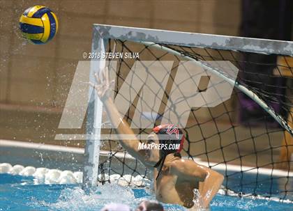 Thumbnail 2 in La Jolla vs. Vista (CIF SoCal Regional D2 Final) photogallery.