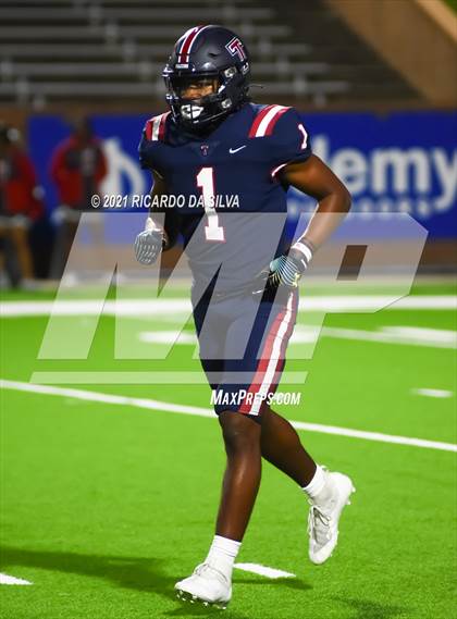 Thumbnail 3 in Fort Bend Travis @ Tompkins (UIL 6A Bi-District Playoff) photogallery.