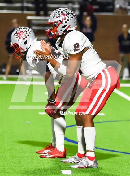 Thumbnail 3 in Fort Bend Travis @ Tompkins (UIL 6A Bi-District Playoff) photogallery.