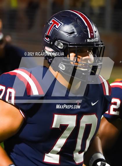 Thumbnail 2 in Fort Bend Travis @ Tompkins (UIL 6A Bi-District Playoff) photogallery.