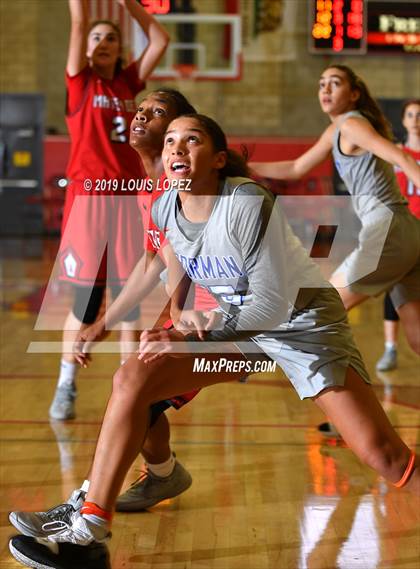 Thumbnail 1 in Bishop Gorman @ Mater Dei (Nike Extravaganza) photogallery.