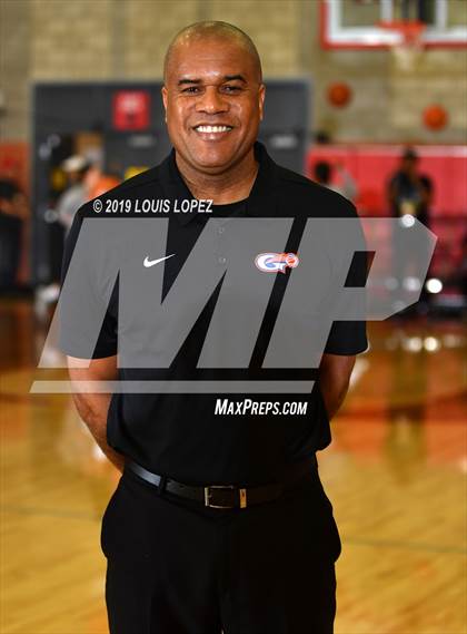 Thumbnail 1 in Bishop Gorman @ Mater Dei (Nike Extravaganza) photogallery.