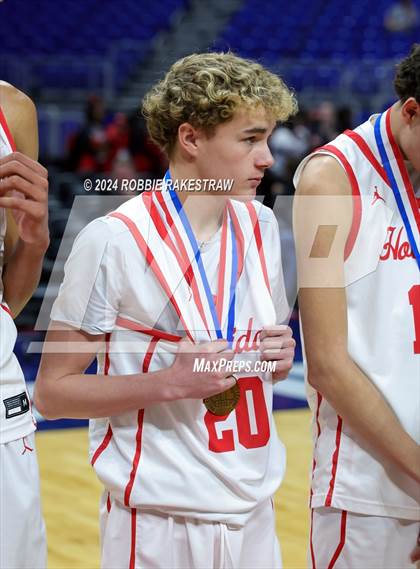 Thumbnail 1 in Holliday vs. Ponder (UIL 3A Basketball Semifinal Medal Ceremony) photogallery.