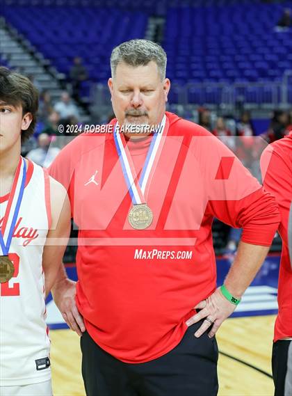 Thumbnail 1 in Holliday vs. Ponder (UIL 3A Basketball Semifinal Medal Ceremony) photogallery.
