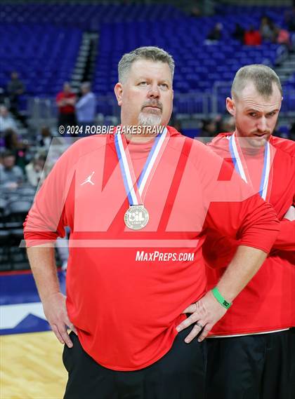 Thumbnail 2 in Holliday vs. Ponder (UIL 3A Basketball Semifinal Medal Ceremony) photogallery.