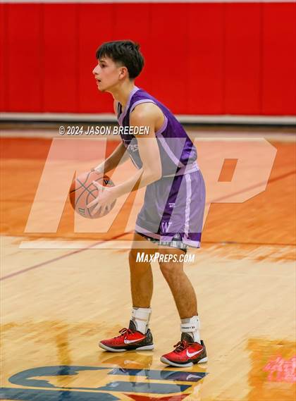 Thumbnail 3 in Weslaco vs United South (Sharyland ISD Thanksgiving Classic) photogallery.