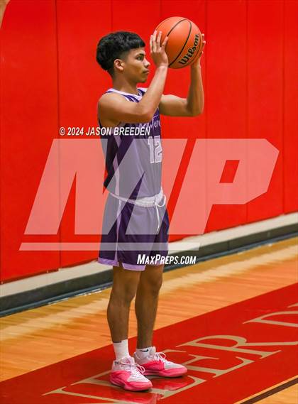 Thumbnail 2 in Weslaco vs United South (Sharyland ISD Thanksgiving Classic) photogallery.