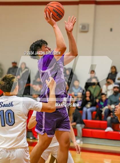 Thumbnail 1 in Weslaco vs United South (Sharyland ISD Thanksgiving Classic) photogallery.