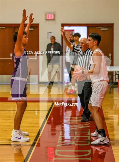 Thumbnail 2 in Weslaco vs United South (Sharyland ISD Thanksgiving Classic) photogallery.