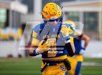 Thumbnail 2 in Emery @ San Juan (UHSAA 2A Final) photogallery.