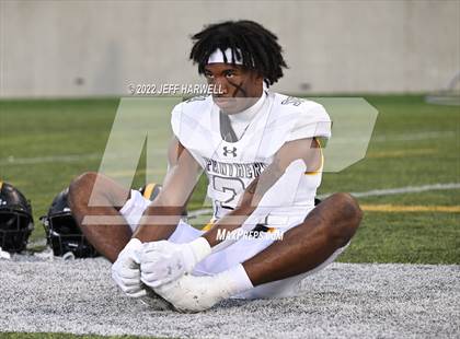 Thumbnail 3 in St. Frances Academy vs. East St. Louis photogallery.