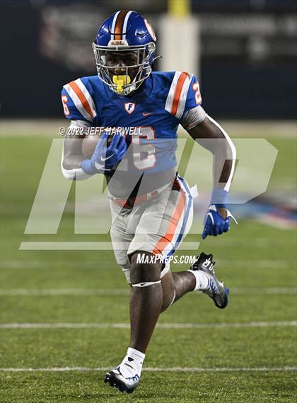 Thumbnail 1 in St. Frances Academy vs. East St. Louis photogallery.